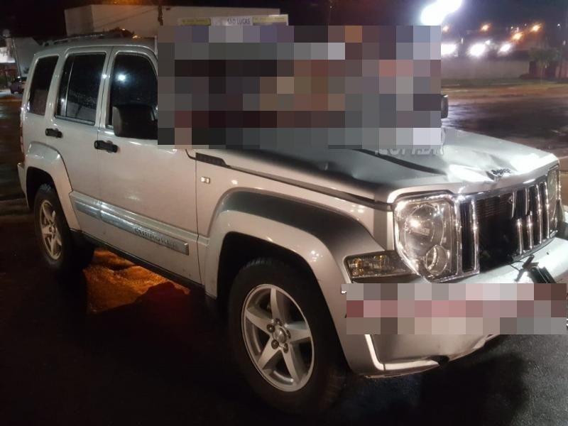 Rolim de Moura – Colisão entre carro e moto resulta em uma vítima ferida no Centro da cidade