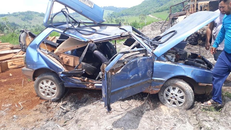 ESPIGÃO DO OESTE: Mulher tira selfie após carro cair de ponte na zona rural