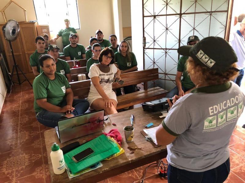 ROLIM DE MOURA: Vice-prefeito Fabrício Melo participa de encerramento de cursos da Semagri ROLIM DE MOURA: Vice-prefeito Fabrício Melo participa de encerramento de cursos da Semagri
