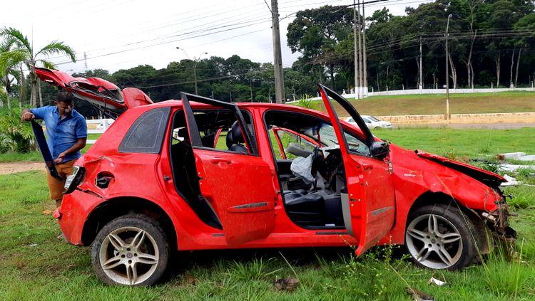 Casal fica ferido após grave acidente na BR-364 - VÍDEO