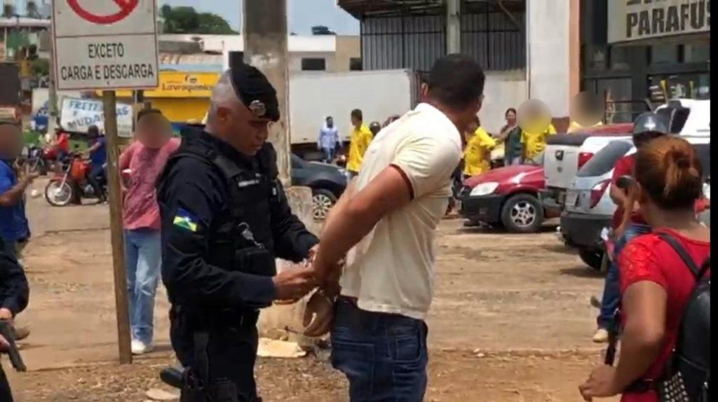 Pai tenta matar suspeito de estuprar sua filha em Jaru Pai tenta matar suspeito de estuprar sua filha em Jaru