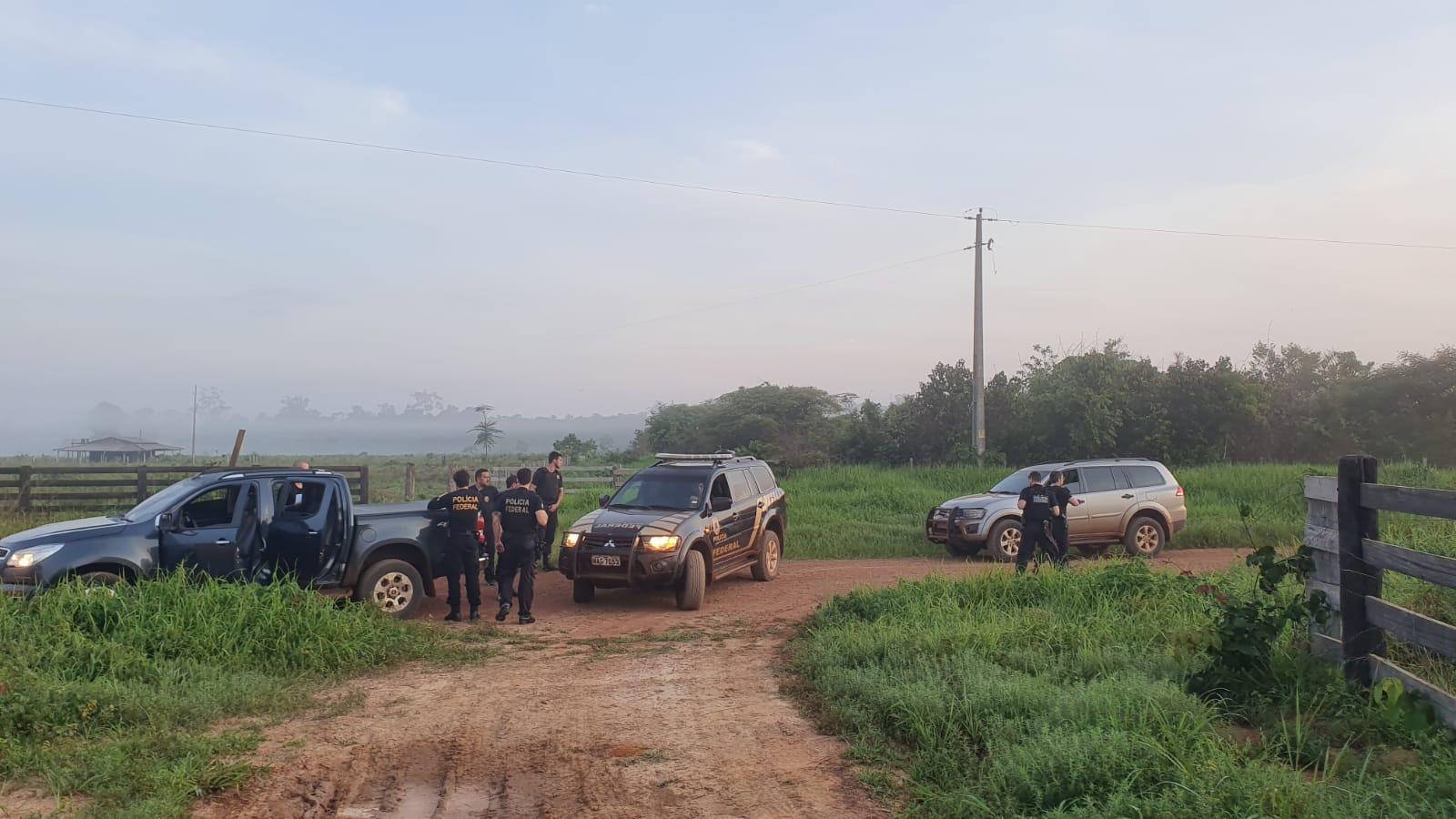 Duzentos policiais e 50 viaturas integram operação, confira fotos Duzentos policiais e 50 viaturas integram operação, confira fotos