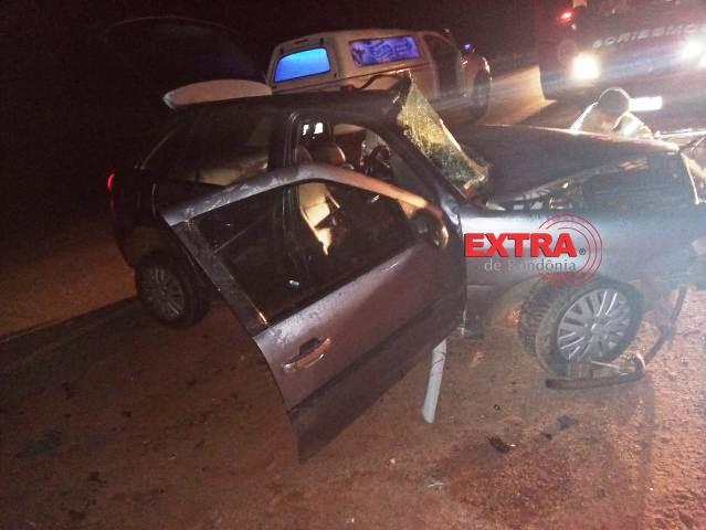 Colisão entre carros deixa um morto na BR-435 em Cerejeiras Colisão entre carros deixa um morto na BR-435 em Cerejeiras