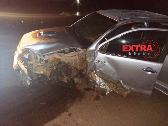 Colisão entre carros deixa um morto na BR-435 em Cerejeiras Colisão entre carros deixa um morto na BR-435 em Cerejeiras
