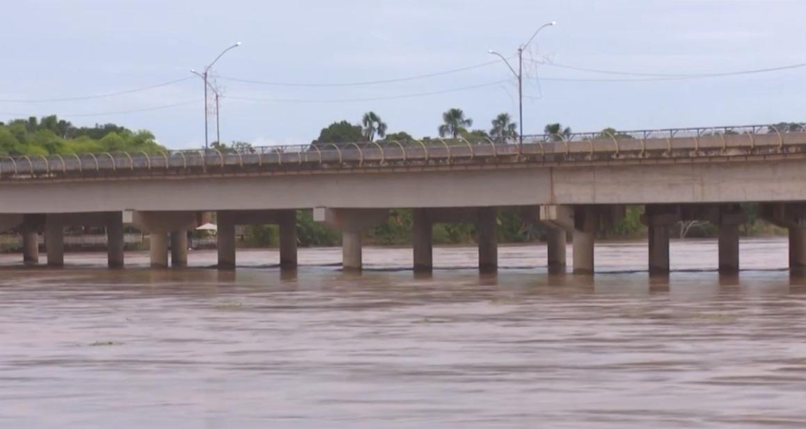Em Ji-Paraná, Nível do rio Machado sobe mais de 1 metro em menos de 24 horas Em Ji-Paraná, Nível do rio Machado sobe mais de 1 metro em menos de 24 horas