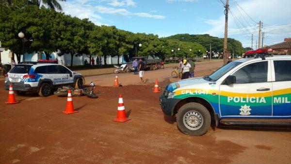 Dupla em moto é detida após perseguição em Cerejeiras Dupla em moto é detida após perseguição em Cerejeiras
