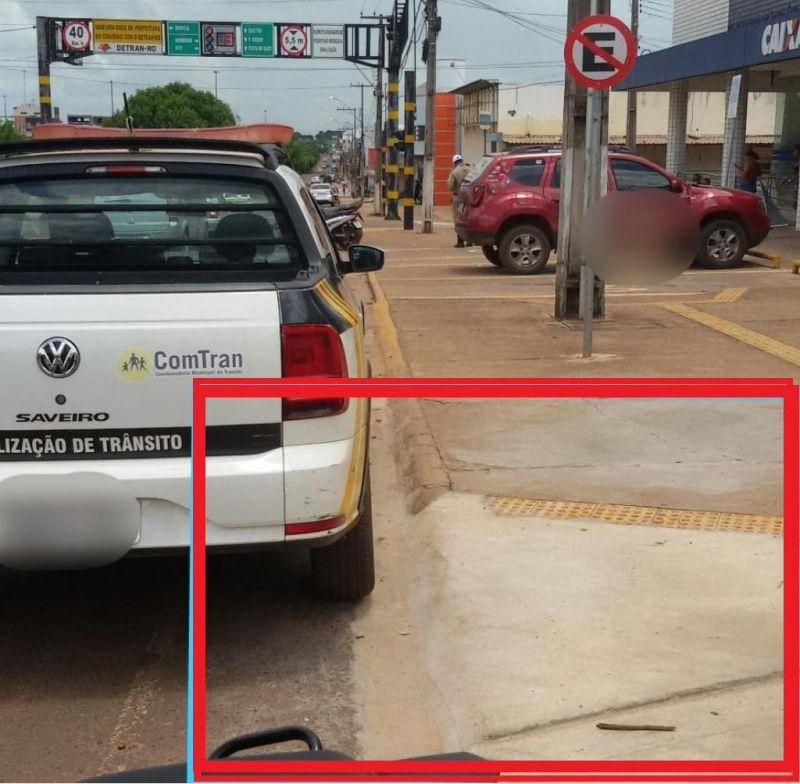 Comtran tenta explicar o porquê de carro oficial ser flagrado estacionado em local proibido Comtran tenta explicar o porquê de carro oficial ser flagrado estacionado em local proibido