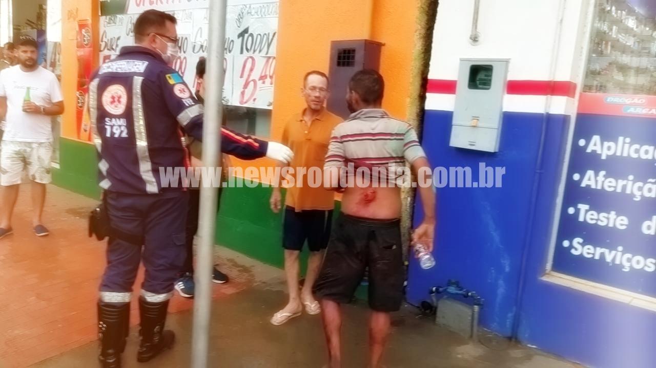 Homem é esfaqueado em Porto Velho por causa de garrafa de pinga Homem é esfaqueado em Porto Velho por causa de garrafa de pinga