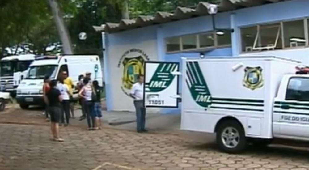 Júri popular absolve pai acusado de matar filho de 4 anos dentro de máquina de lavar Júri popular absolve pai acusado de matar filho de 4 anos dentro de máquina de lavar