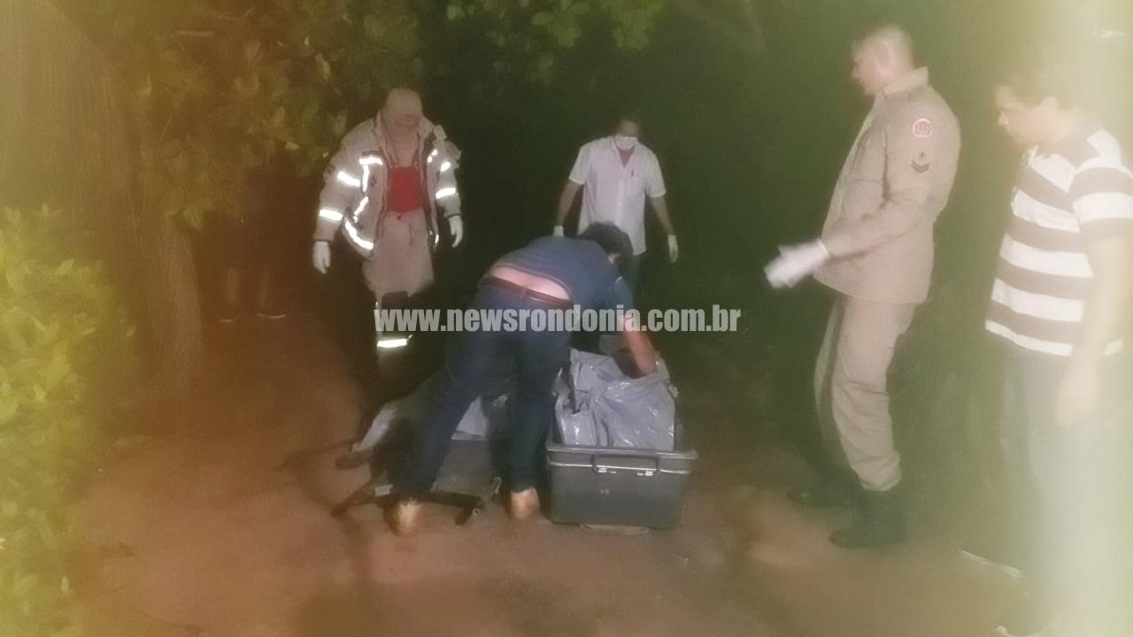 Corpo é encontrado amarrado e carbonizado após incêndio em residência em Porto Velho Corpo é encontrado amarrado e carbonizado após incêndio em residência em Porto Velho
