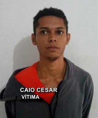 Homem é encontrado degolado e com tiro na cabeça em Pimenta Bueno Homem é encontrado degolado e com tiro na cabeça em Pimenta Bueno