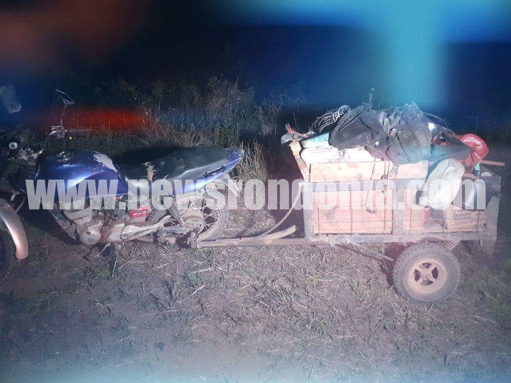 Três pessoas ficam feridas após colisão entre motos na BR-319 em Porto Velho Três pessoas ficam feridas após colisão entre motos na BR-319 em Porto Velho