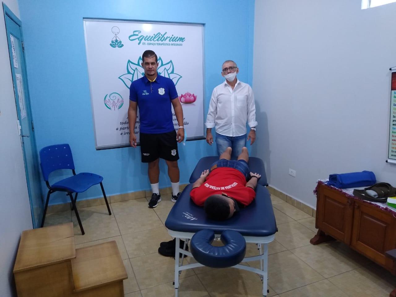 ROLIM DE MOURA: ESPAÇO EQUILIBRIUM ETI firma parceria com a Escolinha de Futebol Rolim de Moura ROLIM DE MOURA: ESPAÇO EQUILIBRIUM ETI firma parceria com a Escolinha de Futebol Rolim de Moura