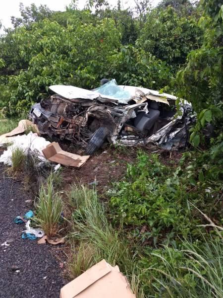 Colisão entre caminhão boiadeiro e caminhonete na BR-364 deixa motorista gravemente ferido; veja o vídeo Colisão entre caminhão boiadeiro e caminhonete na BR-364 deixa motorista gravemente ferido; veja o vídeo