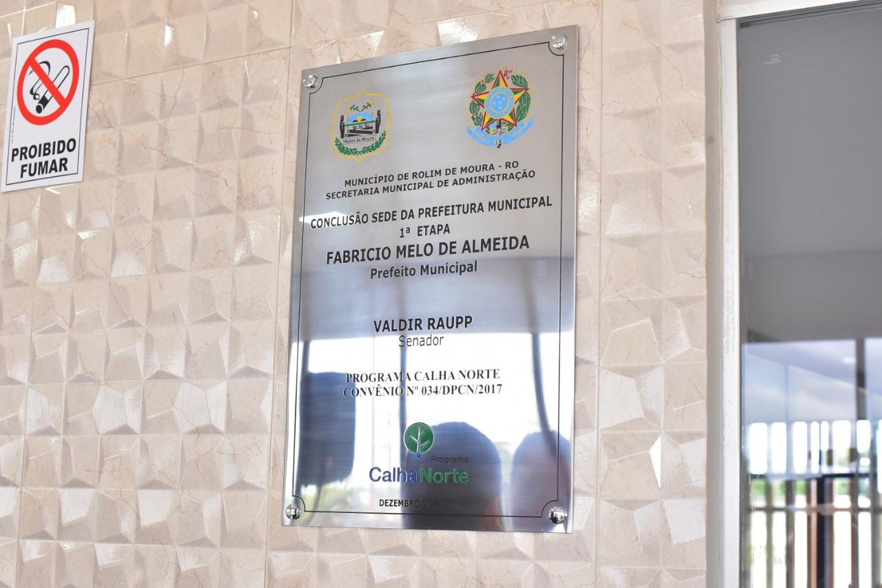 Primeira etapa do novo prédio da Prefeitura de Rolim de Moura é inaugurado; Evento reuniu ex-prefeitos do município Primeira etapa do novo prédio da Prefeitura de Rolim de Moura é inaugurado; Evento reuniu ex-prefeitos do município