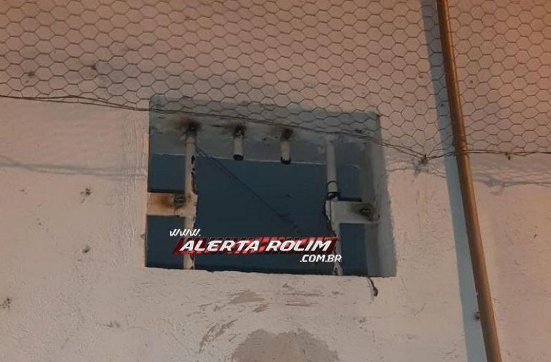 Dois detentos fugiram do Presídio Semiaberto nesta madrugada de sexta-feira, em Rolim de Moura