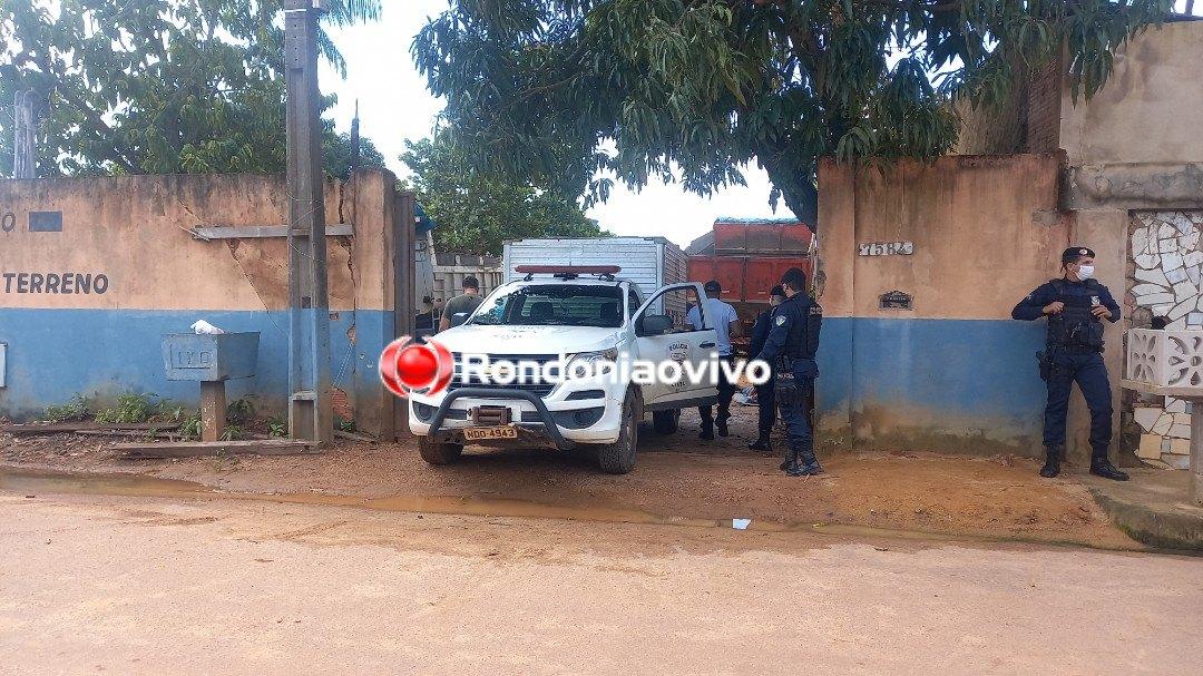 Empresário morre ao ter cabeça esmagada por basculante de caminhão caçamba em Porto Velho Empresário morre ao ter cabeça esmagada por basculante de caminhão caçamba em Porto Velho