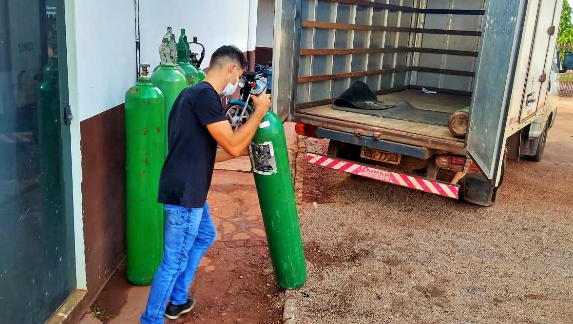 Rolim de de Moura: Com 11 pacientes de covid-19 no oxigênio, Hospital Municipal repõe estoque do produto