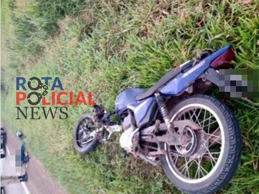 Motociclista morre após atingir traseira de carreta na BR-364, próximo a Vilhena Motociclista morre após atingir traseira de carreta na BR-364, próximo a Vilhena