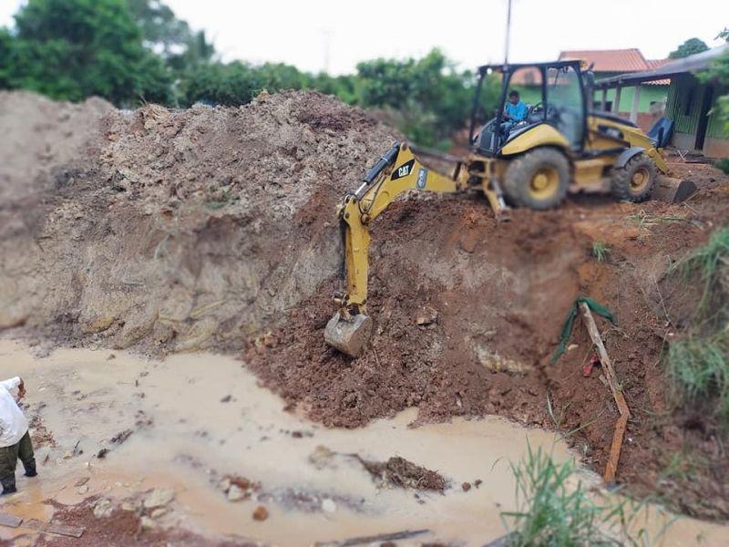 Prefeitura de Rolim de Moura inicia construção de galeria no Bairro São Cristóvão Prefeitura de Rolim de Moura inicia construção de galeria no Bairro São Cristóvão