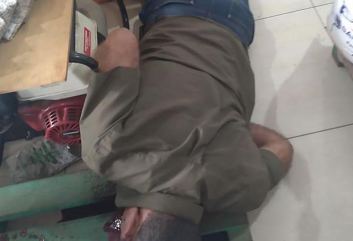 Homem é morto a tiros após discussão dentro de agropecuária em Mirante da Serra Homem é morto a tiros após discussão dentro de agropecuária em Mirante da Serra