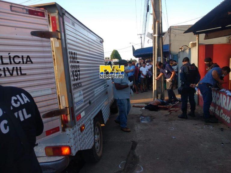 Jovem é crivado de tiros de pistola em Porto Velho Jovem é crivado de tiros de pistola em Porto Velho