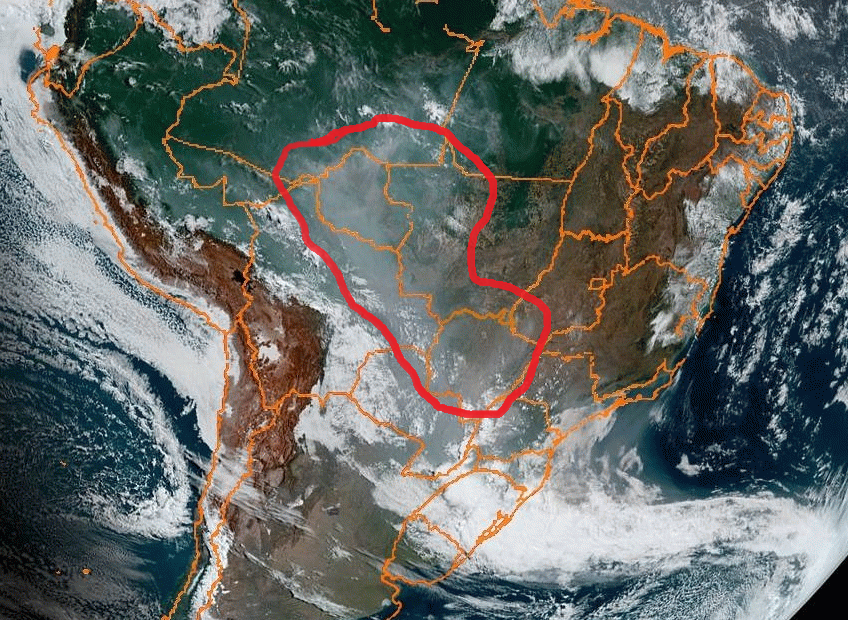 Queimadas deixam cidades de RO encoberta de fumaça Queimadas deixam cidades de RO encoberta de fumaça