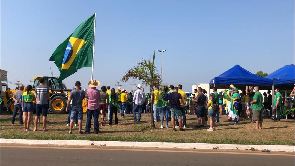 Atos a favor de Bolsonaro são registrado em três municípios de Rondônia Atos a favor de Bolsonaro são registrado em três municípios de Rondônia
