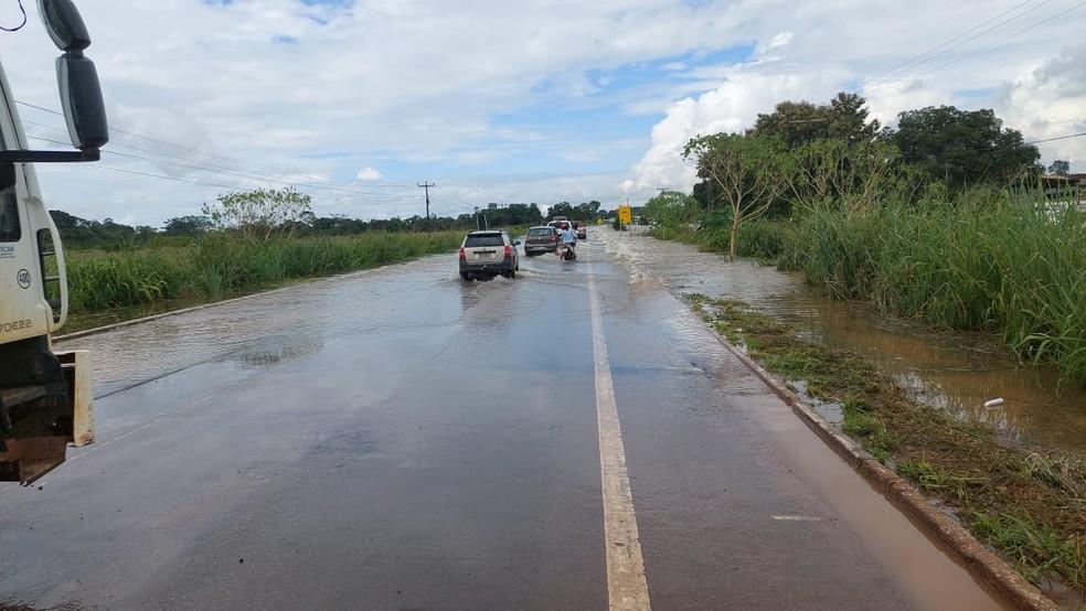 BR-364 continua fechada e sem previsão para liberação; BR-421 também é interditada até sábado