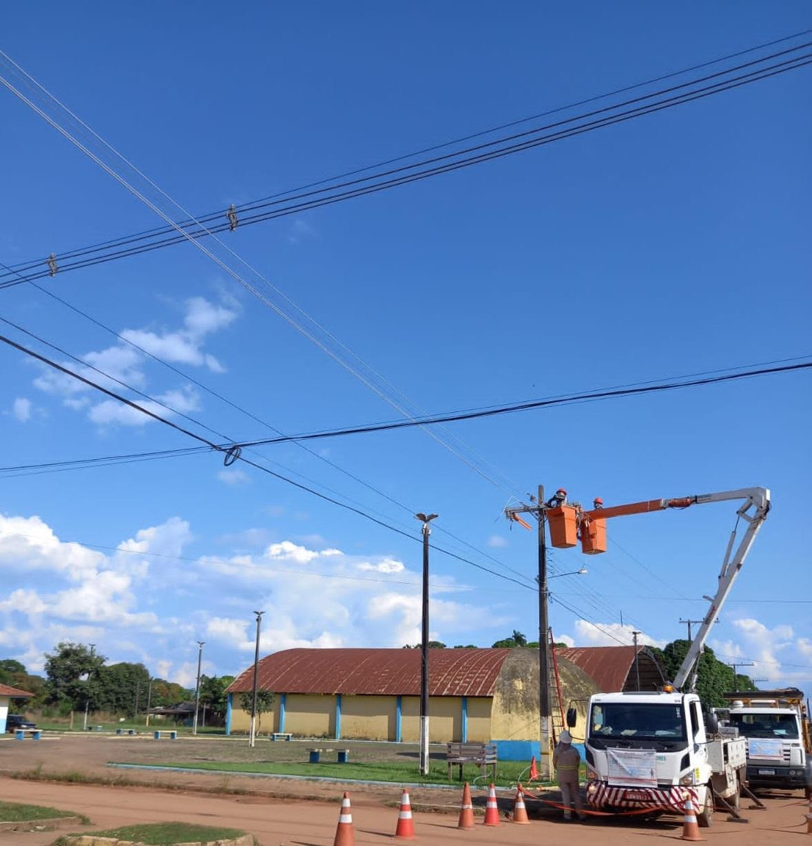 Tecnologia permite que 70% das manutenções na rede elétrica ocorram sem desligamento Tecnologia permite que 70% das manutenções na rede elétrica ocorram sem desligamento