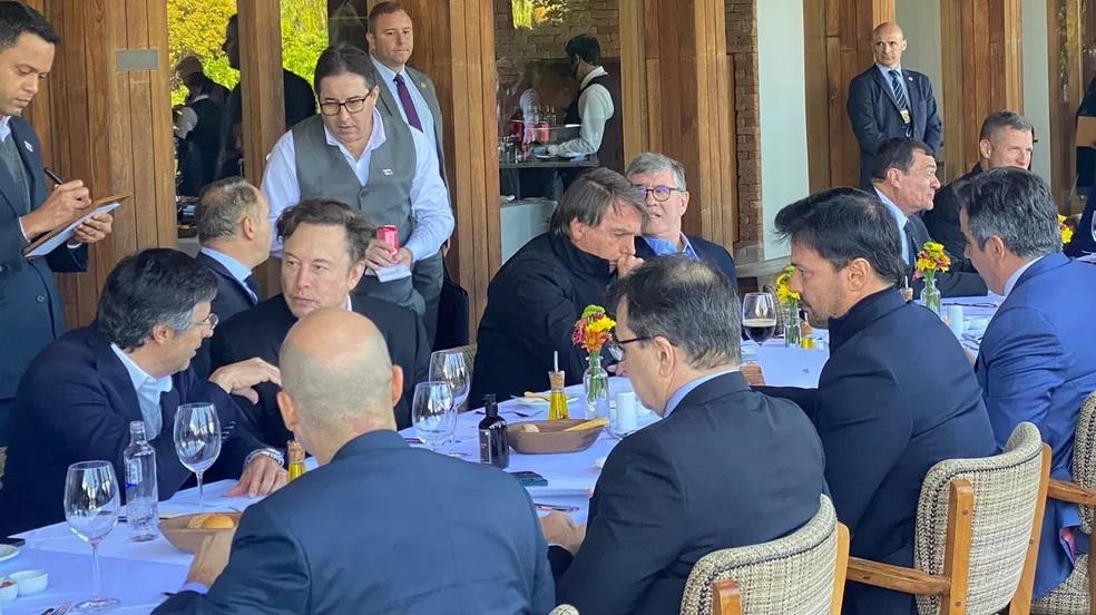 Sem maiores detalhes, Bolsonaro diz que Sem maiores detalhes, Bolsonaro diz que