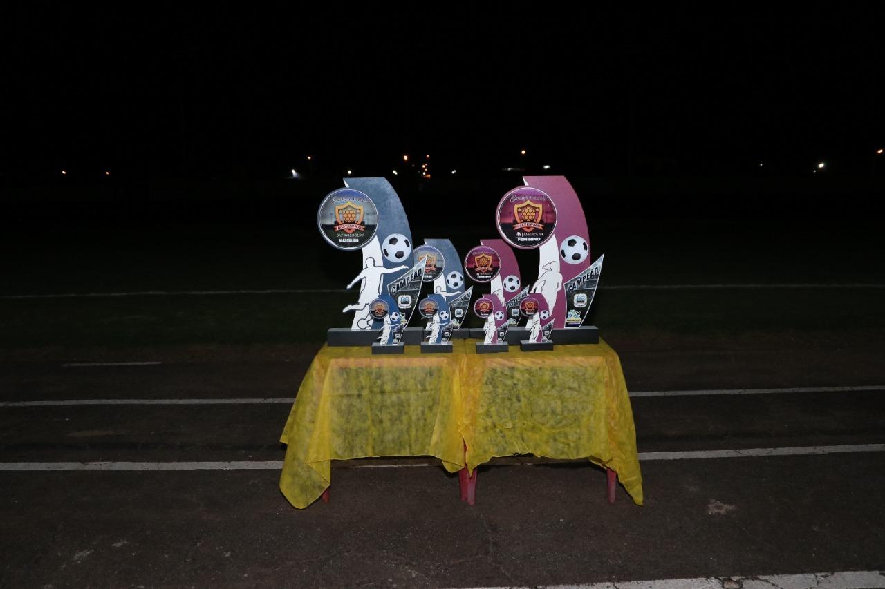 Campeonato noturno é encerrado com sucesso em Rolim de Moura Campeonato noturno é encerrado com sucesso em Rolim de Moura
