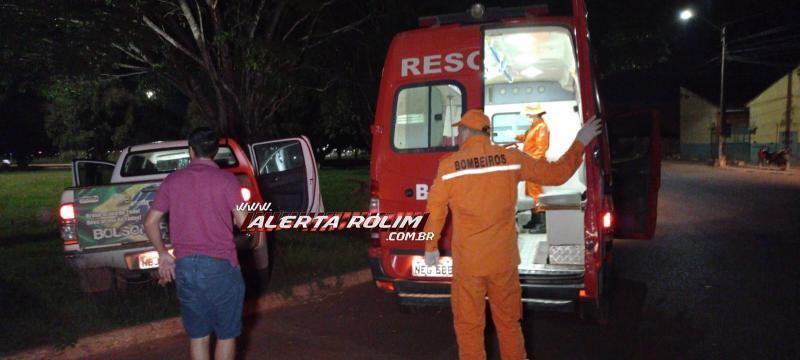 Motorista é socorrido pelos bombeiros após perder o controle de caminhonete e colidir contra árvore em Rolim de Moura