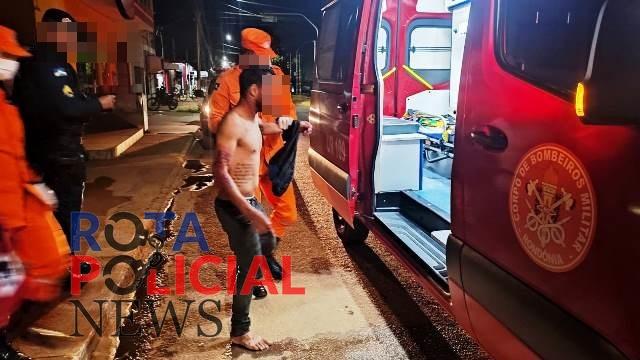 Rapaz leva golpes de facão na cabeça e no queixo durante tentativa de homicídio em Vilhena Rapaz leva golpes de facão na cabeça e no queixo durante tentativa de homicídio em Vilhena