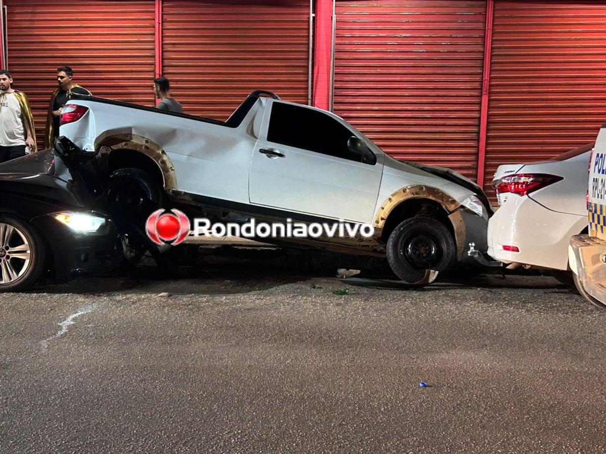 Motorista foge após bater em outros cinco carros estacionados em Porto Velho Motorista foge após bater em outros cinco carros estacionados em Porto Velho