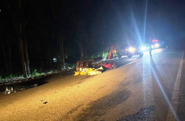 Choque entre caminhonete e motocicleta deixa uma vítima fatal e um hospitalizado em RO Choque entre caminhonete e motocicleta deixa uma vítima fatal e um hospitalizado em RO