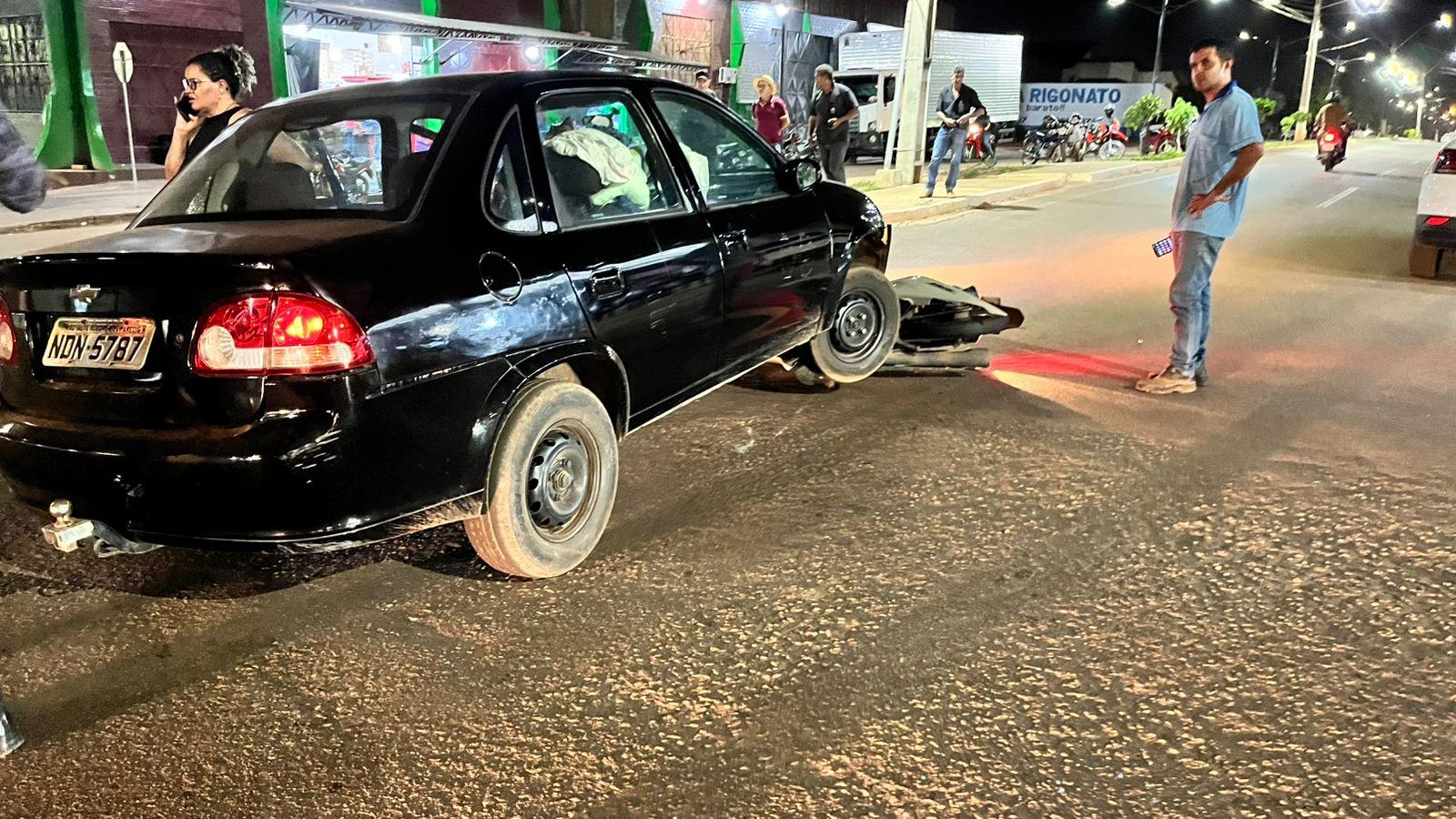 ROLIM DE MOURA: Segundo acidente do dia envolvendo carro e moto ROLIM DE MOURA: Segundo acidente do dia envolvendo carro e moto