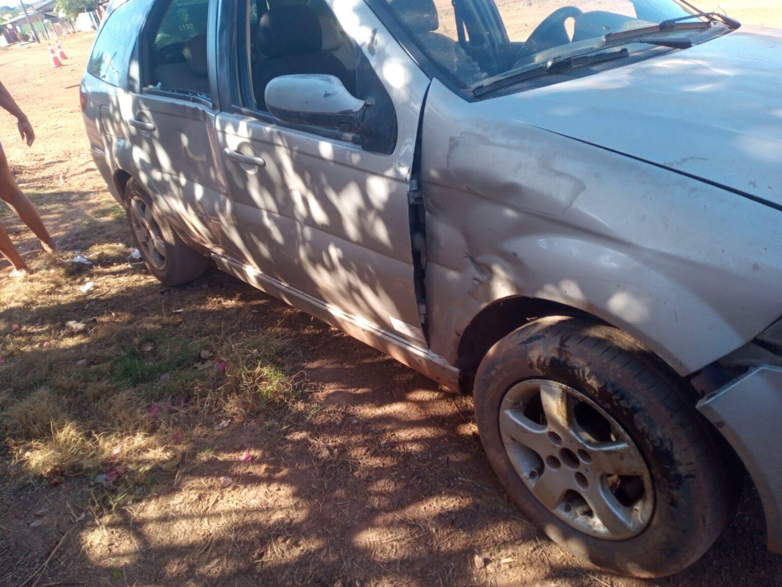 ROLIM DE MOURA: Mulher é socorrida após ser atingida por carro no bairro Boa Esperança ROLIM DE MOURA: Mulher é socorrida após ser atingida por carro no bairro Boa Esperança