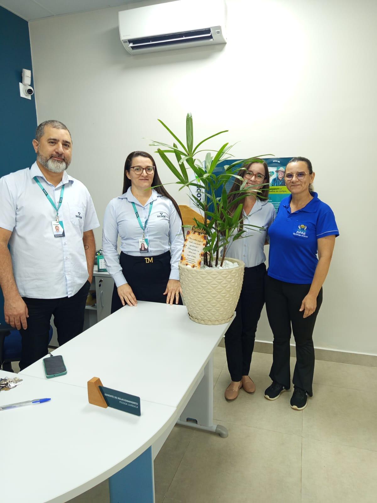 Sicoob Credip realiza doação à APAE durante a Expofelipe em São Felipe Sicoob Credip realiza doação à APAE durante a Expofelipe em São Felipe
