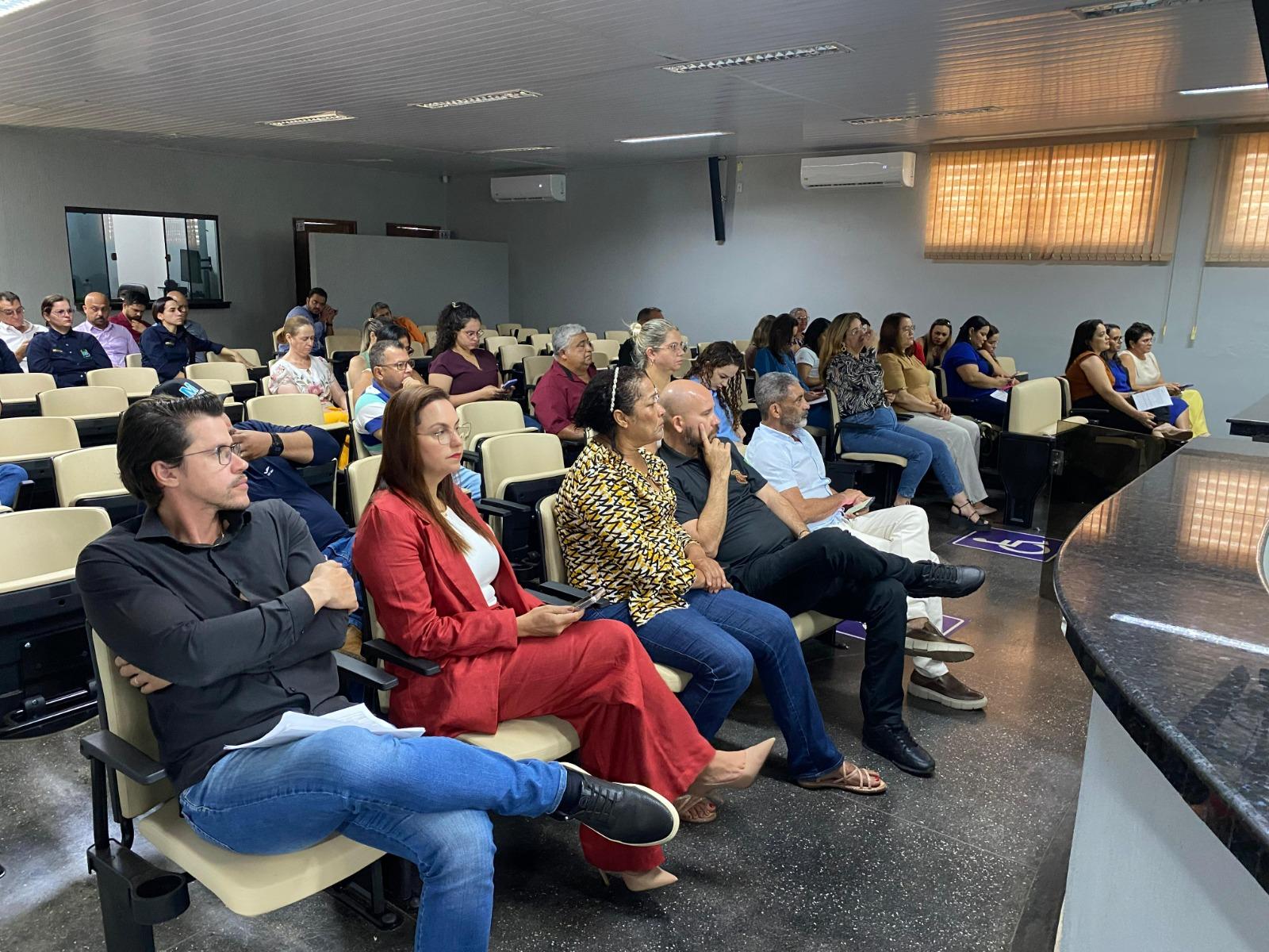 Rolim de Moura realiza Audiência Pública para apresentação do PPA 2026/2029 e da LDO