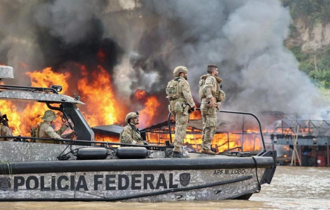 GARIMPO ILEGAL: PF já destruiu 71 dragas em garimpos no rio Madeira 