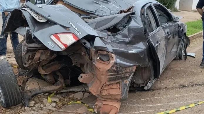 Jovem de 17 anos morre após grave acidente com Corolla em Rolim de Moura Jovem de 17 anos morre após grave acidente com Corolla em Rolim de Moura