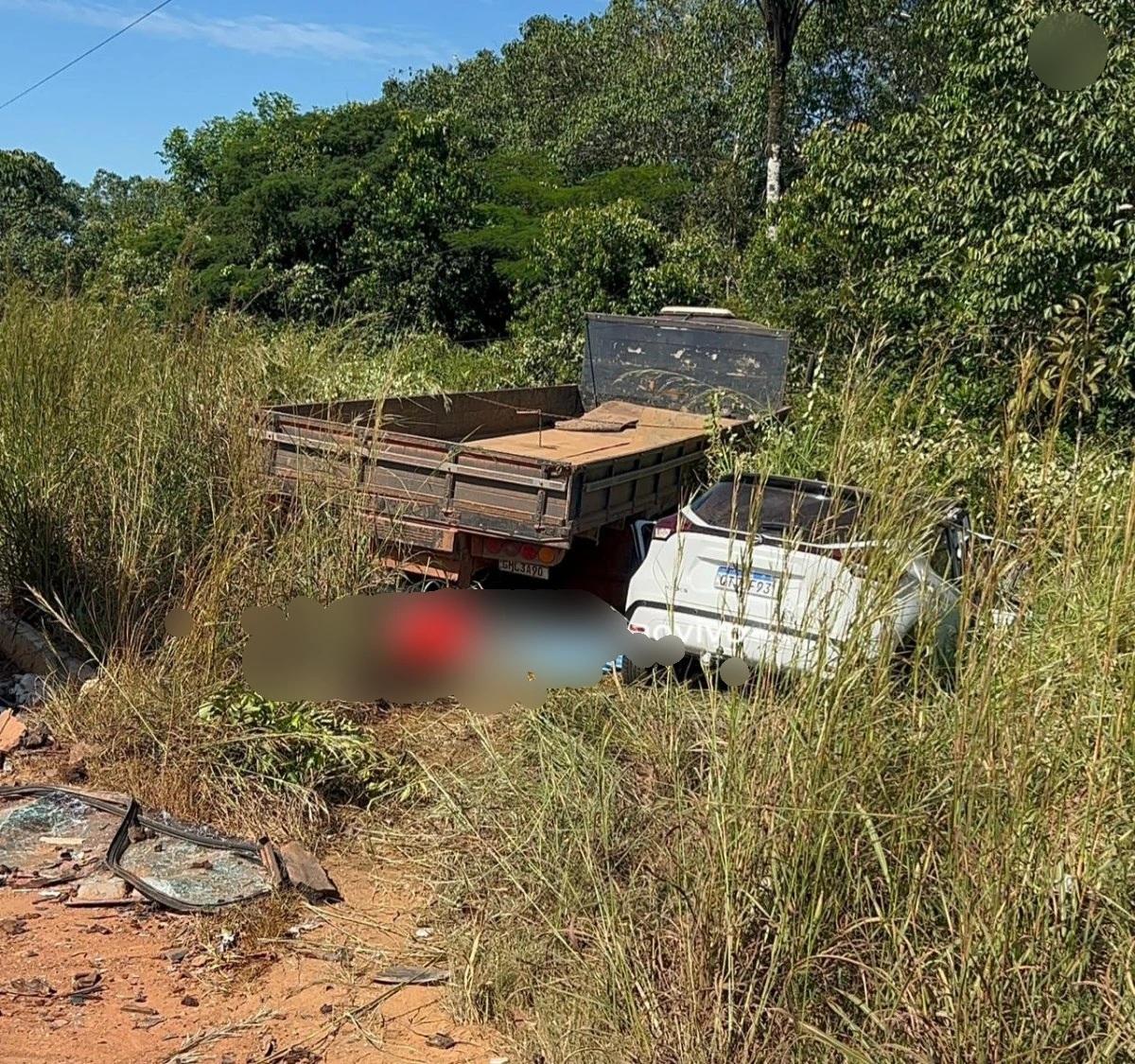 Delegado aposentado da Polícia Civil morre após grave acidente na BR-319 em Porto Velho Delegado aposentado da Polícia Civil morre após grave acidente na BR-319 em Porto Velho