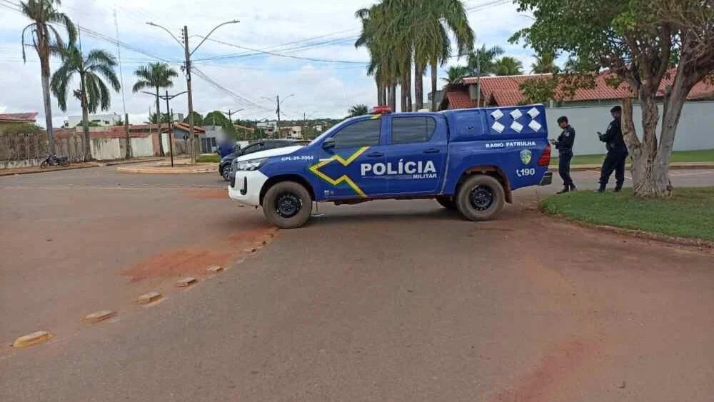 Compartilhar  content_copy  share Não foi possível carregar o script do anúncio nesta zona. Publicidade cidade ATUALIZADA: Colisão entre carro e moto é registrada em rotatória no centro da cidade de Rolim de Moura