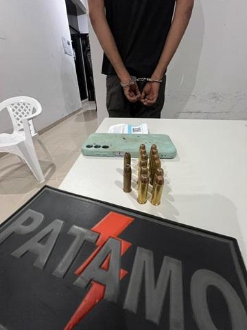 Ação da Polícia Militar termina com suspeitos detidos e drogas apreendidas Ação da Polícia Militar termina com suspeitos detidos e drogas apreendidas