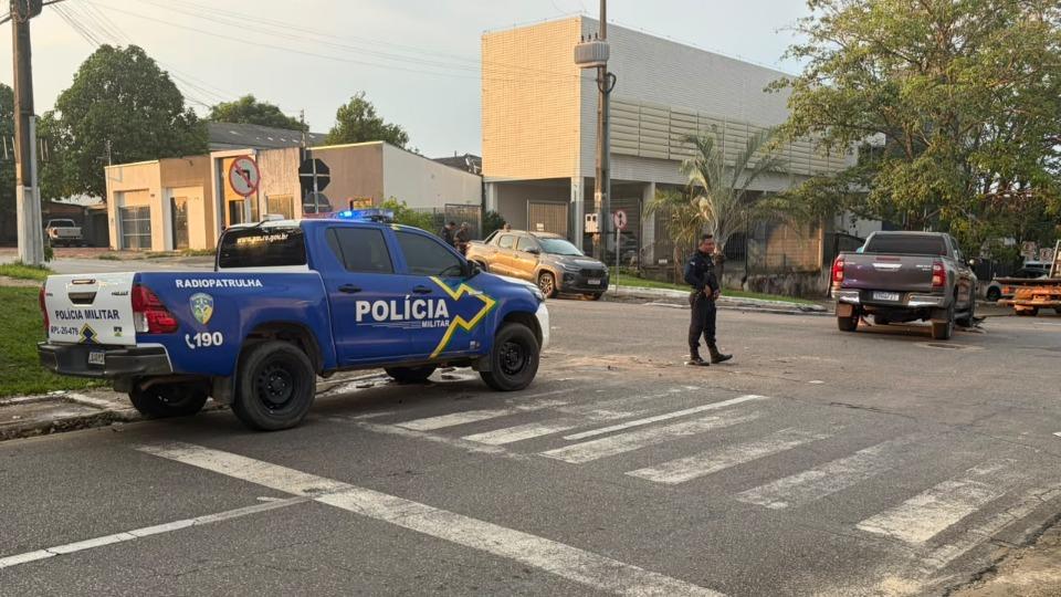 Dois acidentes são registrados no mesmo cruzamento em Ji-Paraná nesta segunda-feira Dois acidentes são registrados no mesmo cruzamento em Ji-Paraná nesta segunda-feira